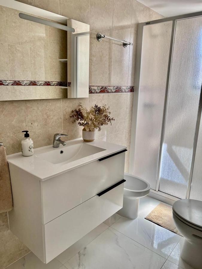 Apartamento Veracruz - Primera Linea De Playa Μπένιντορμ Εξωτερικό φωτογραφία